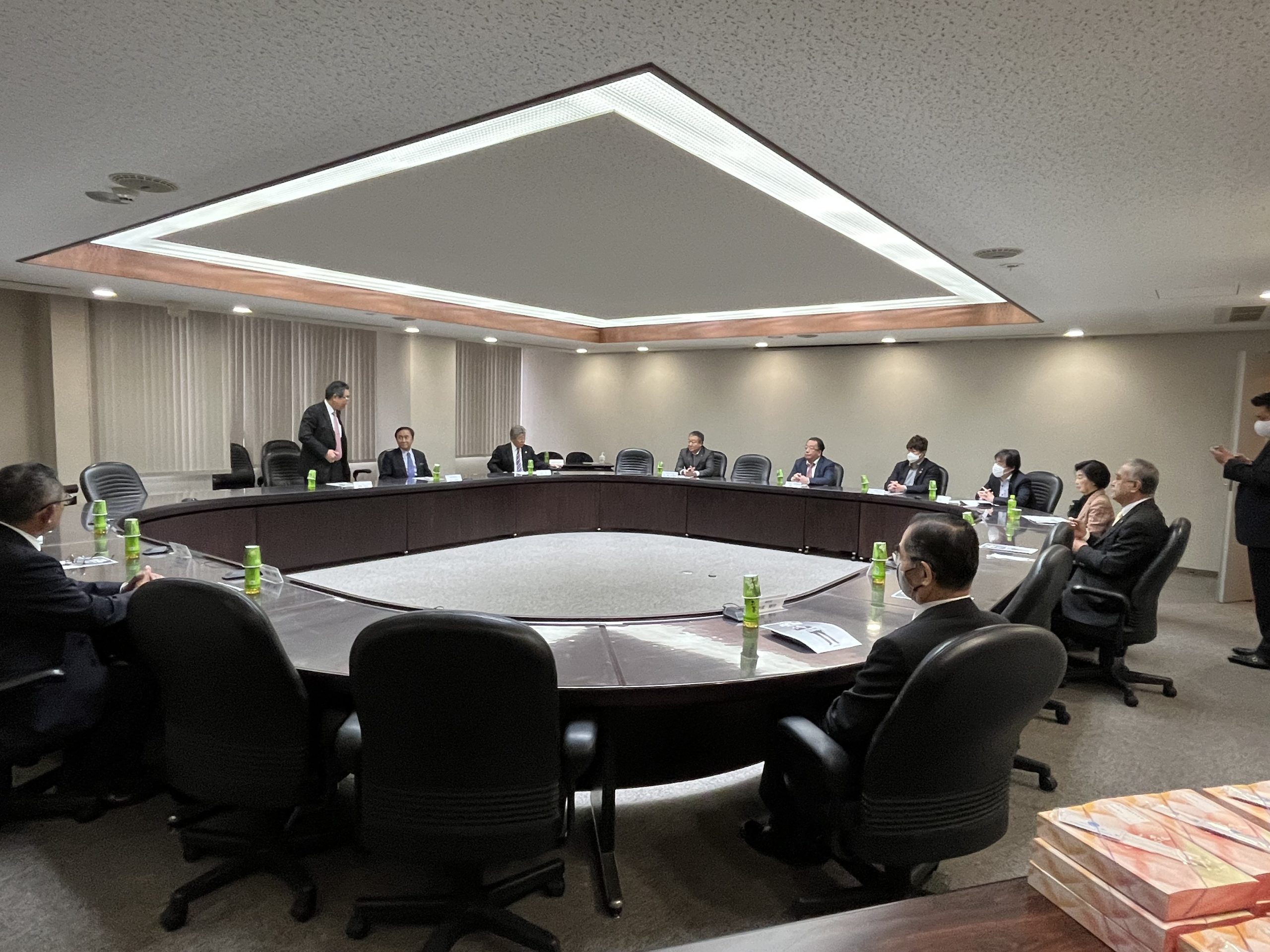 黒岩祐治神奈川県知事選挙立候補者が本連盟を表敬訪問